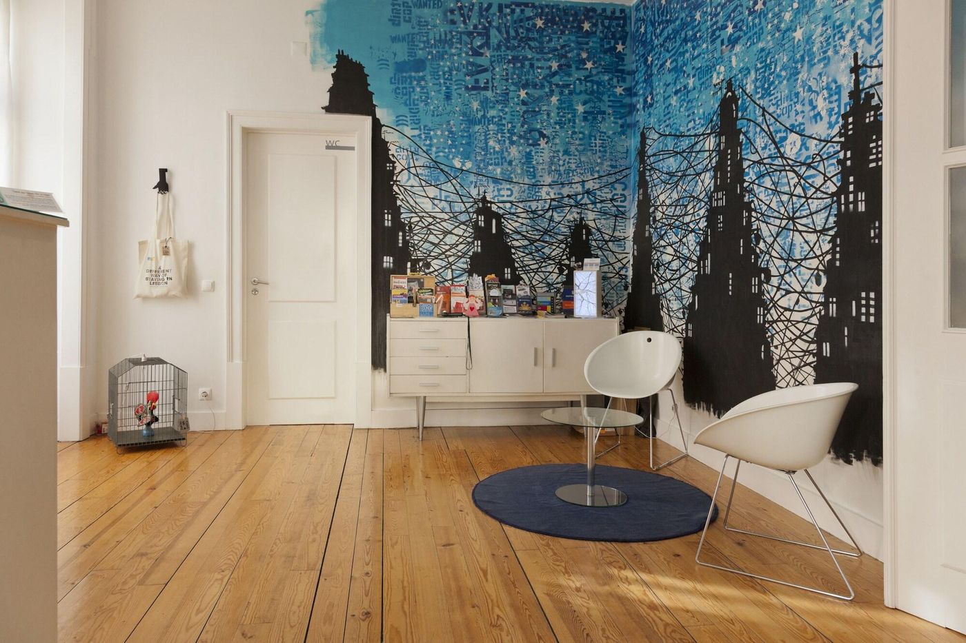 Lisbon Lounge Hostel-Portugal-Lisboa-Lobby-2