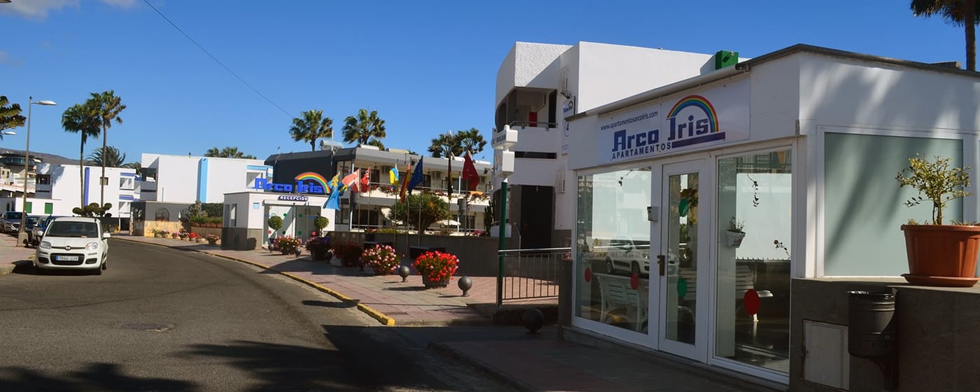 Arco-Iris-Apartments-Lobby-12