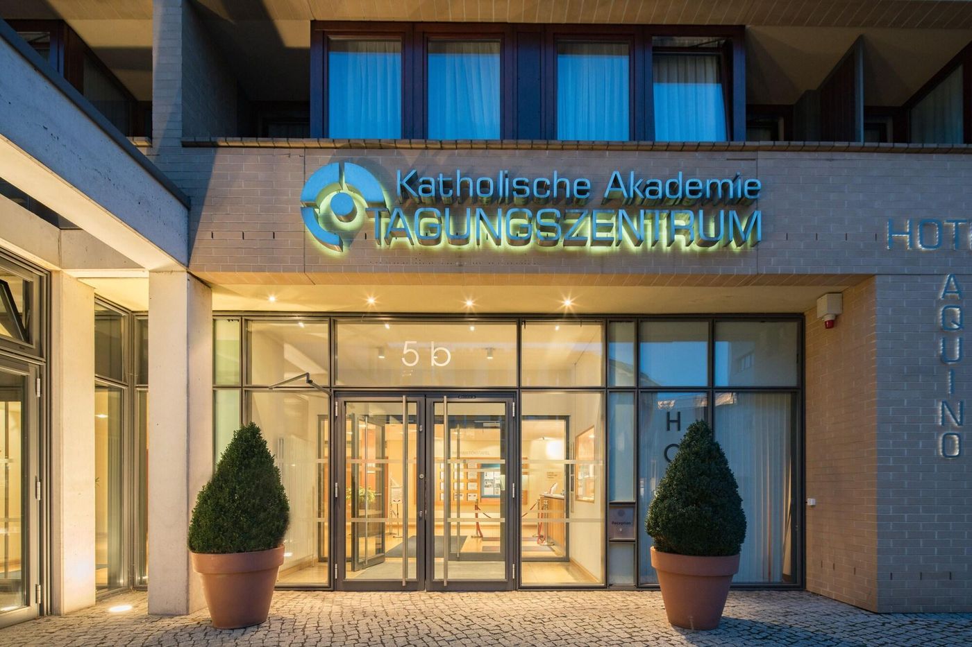 Hotel-Aquino-Berlin-General-view-16