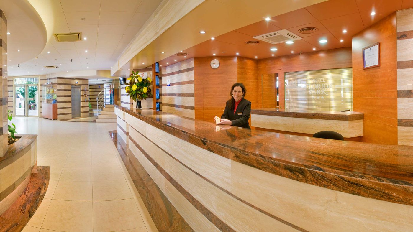 Florida-Park-Lobby-68