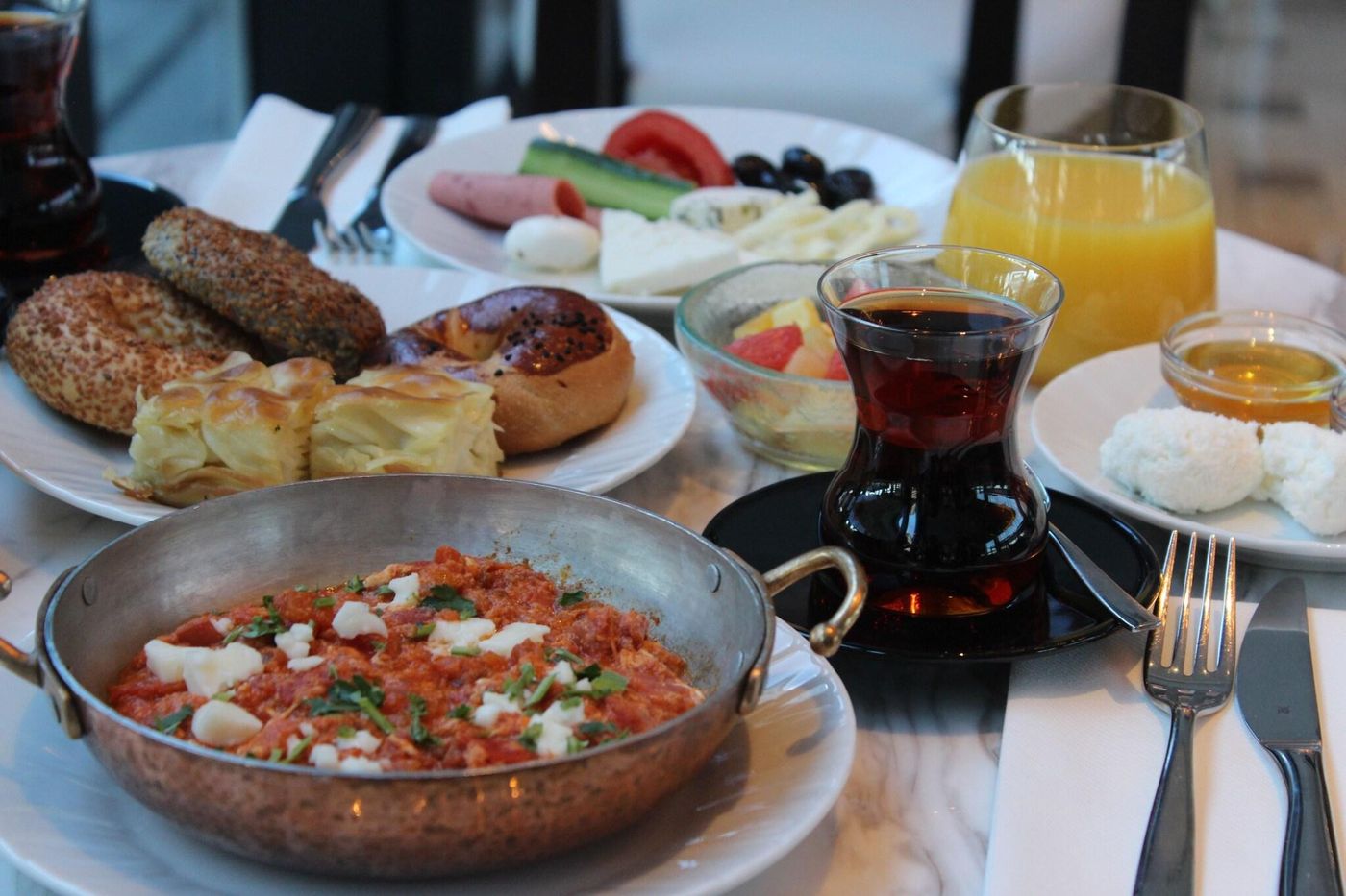 Hilton-Istanbul-Bomonti-Hotel---Conference-Centre-Restaurant-78