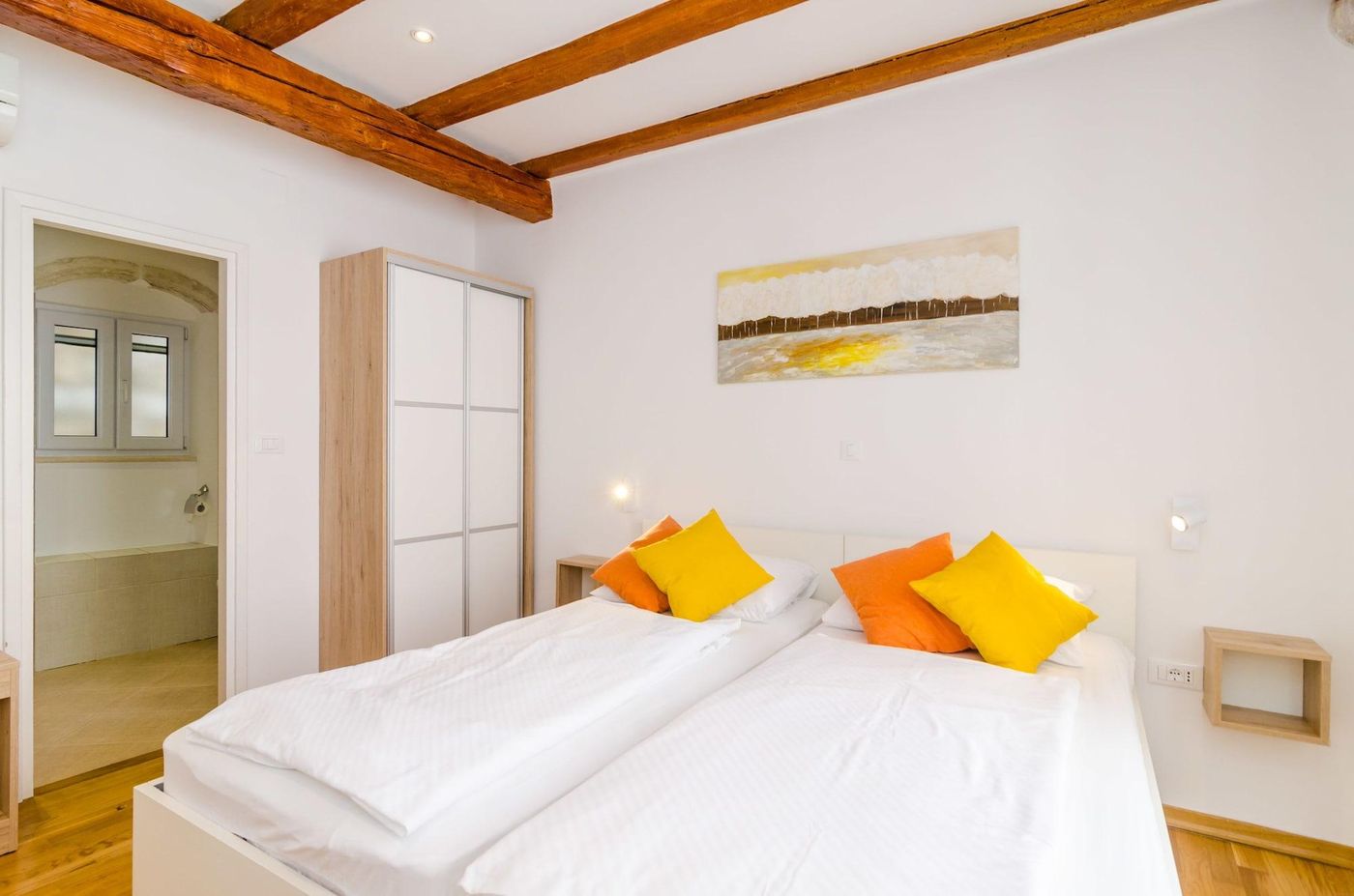 Apartments-Raic-Room-8