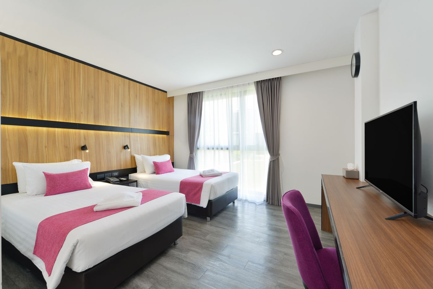 Gate43-Airport-Hotel-Room-17