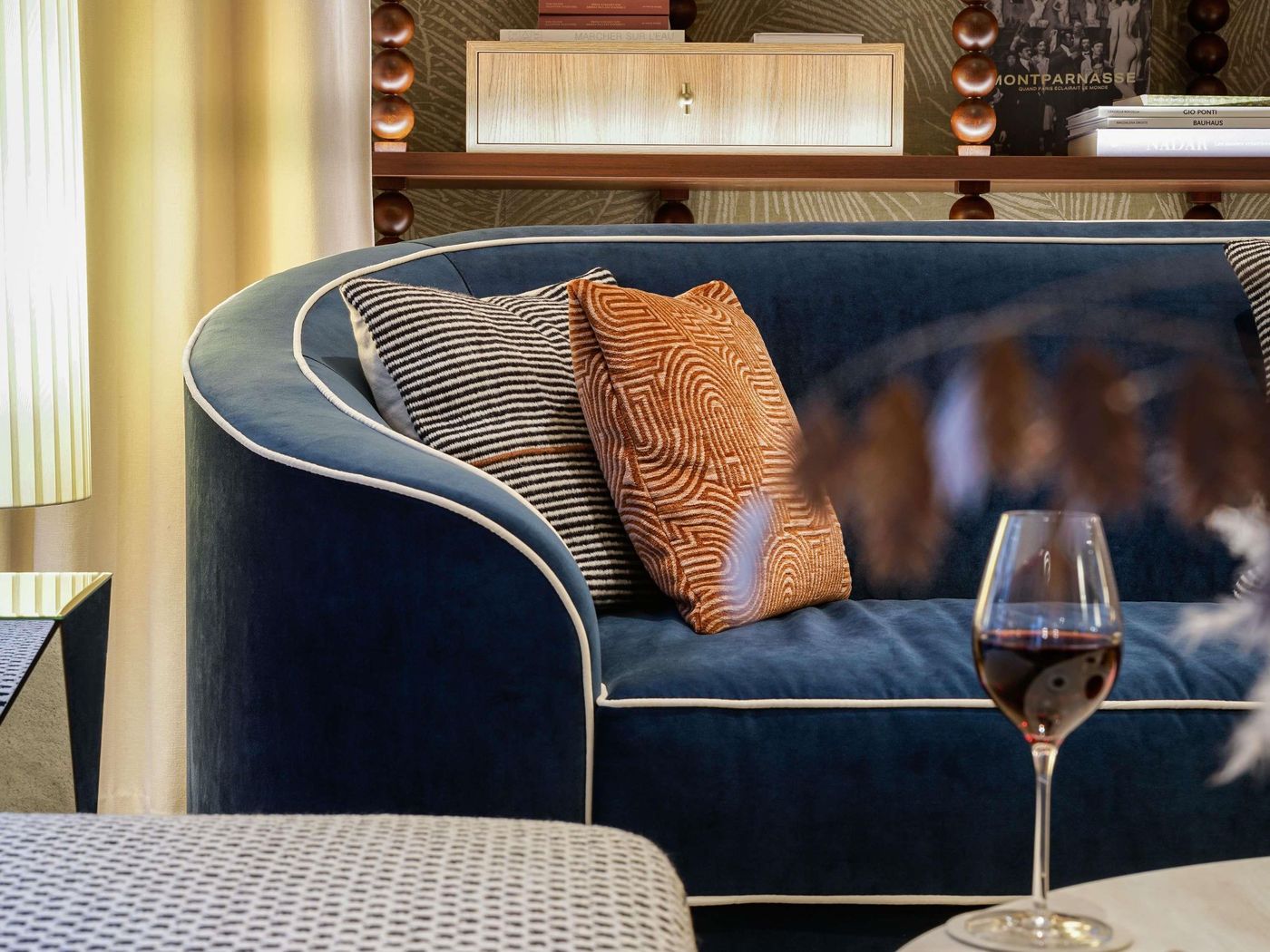 ibis-Paris-Opera-La-Fayette-Bar-19