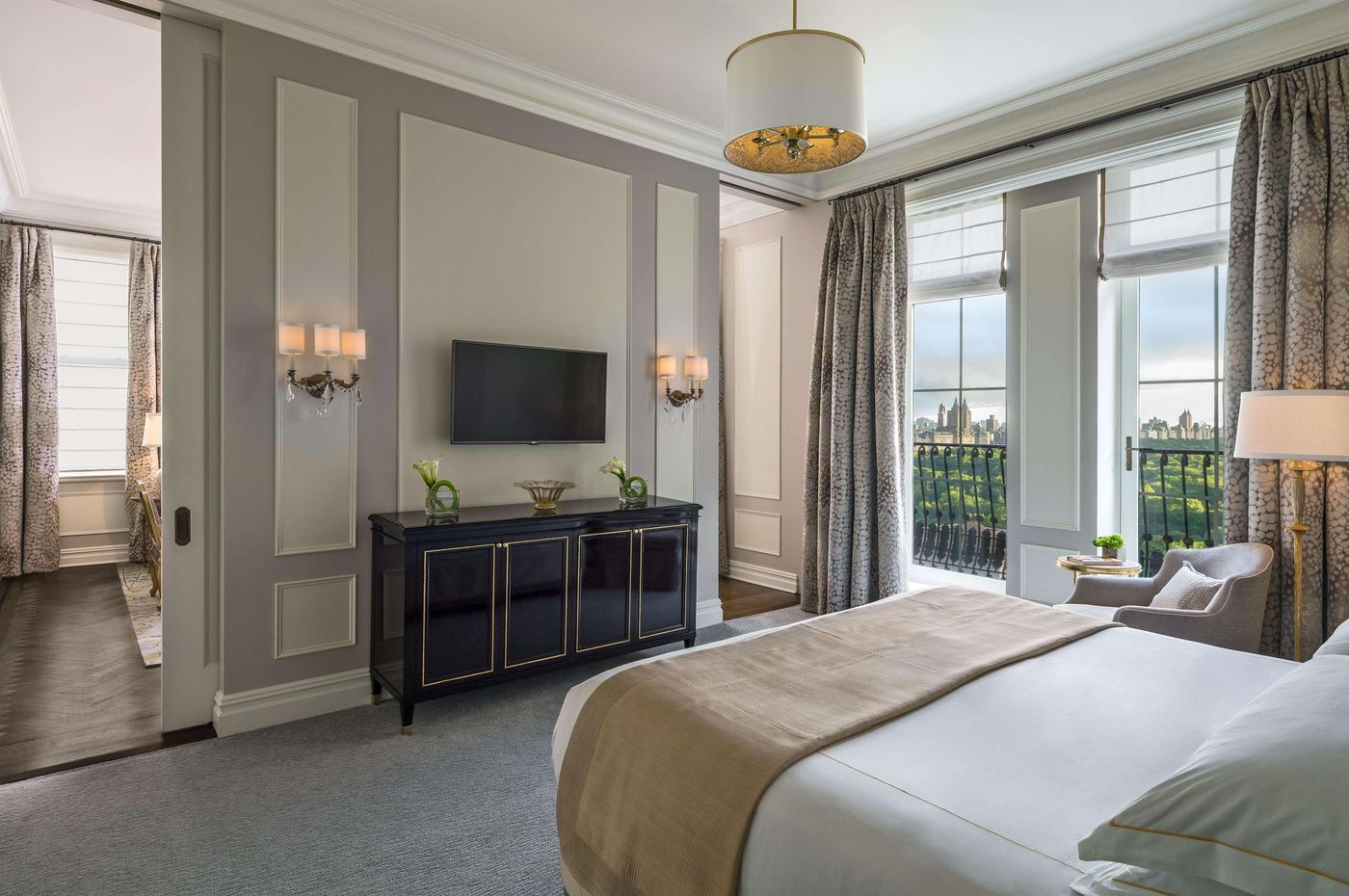 The-Plaza-Hotel-Room-41