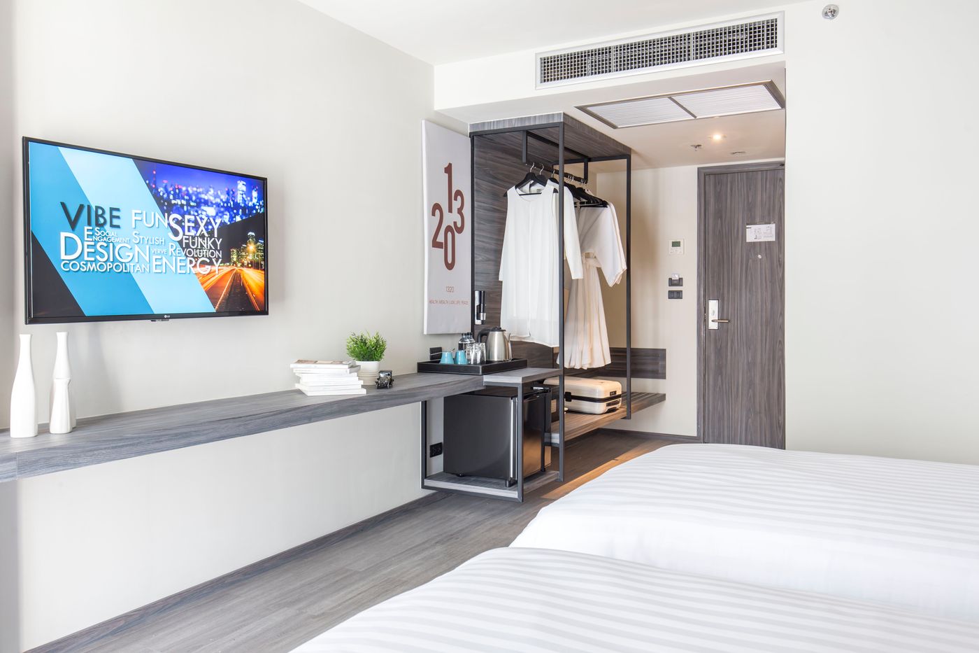 Cross-Vibe-Bangkok-Sukhumvit-Room-11
