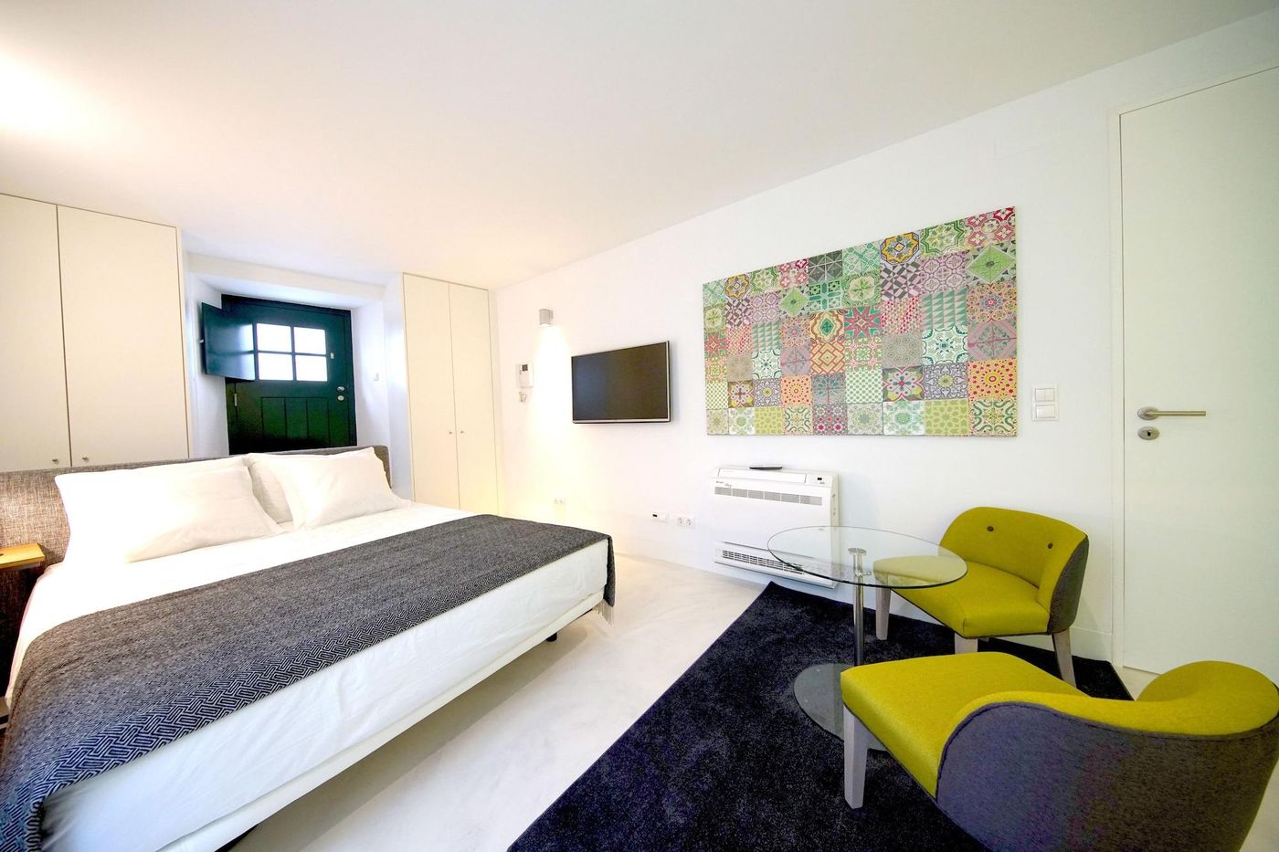 Alma-Moura-Residences-Room-10