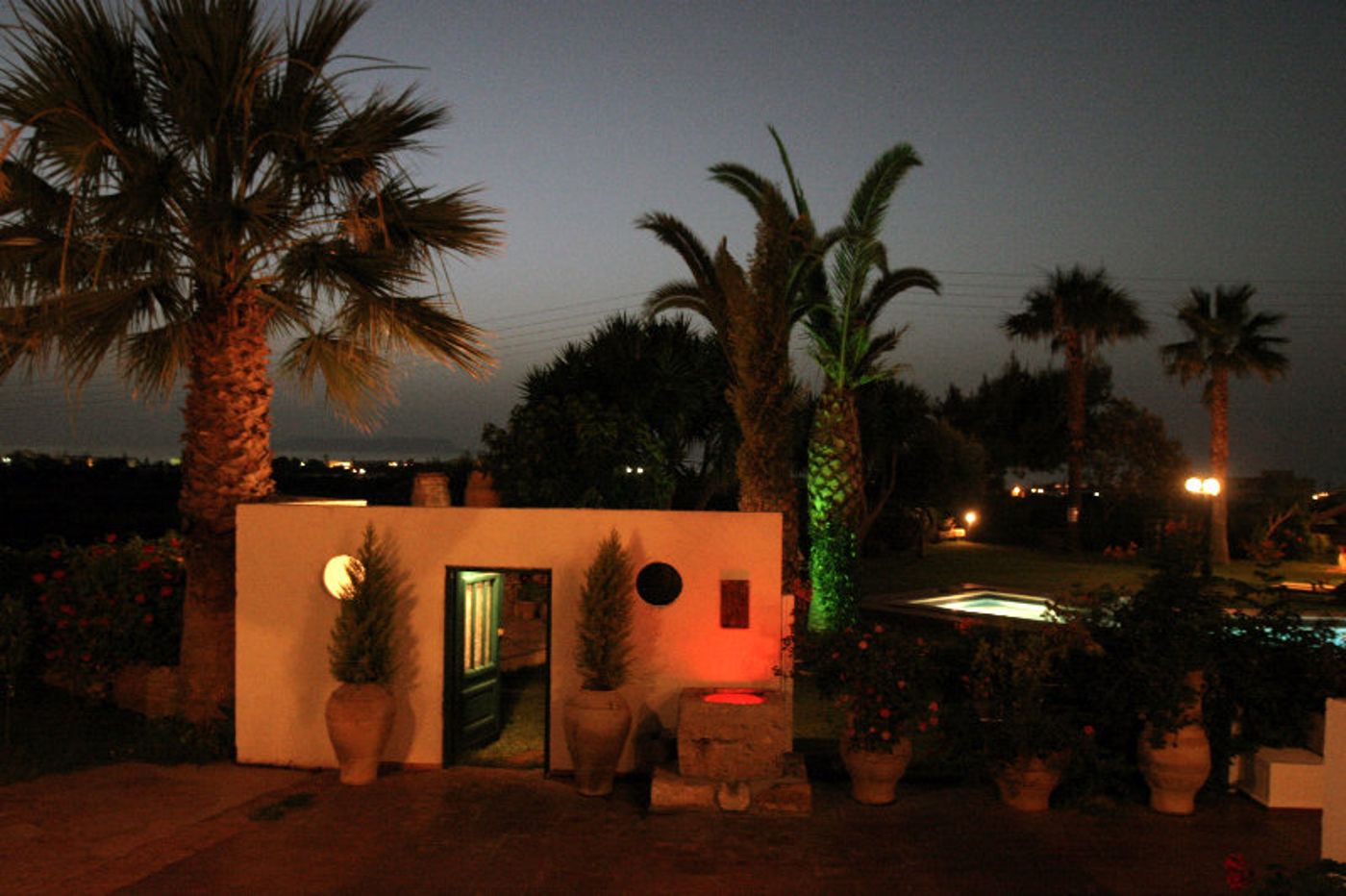 Classic-Apartments-Lobby-14