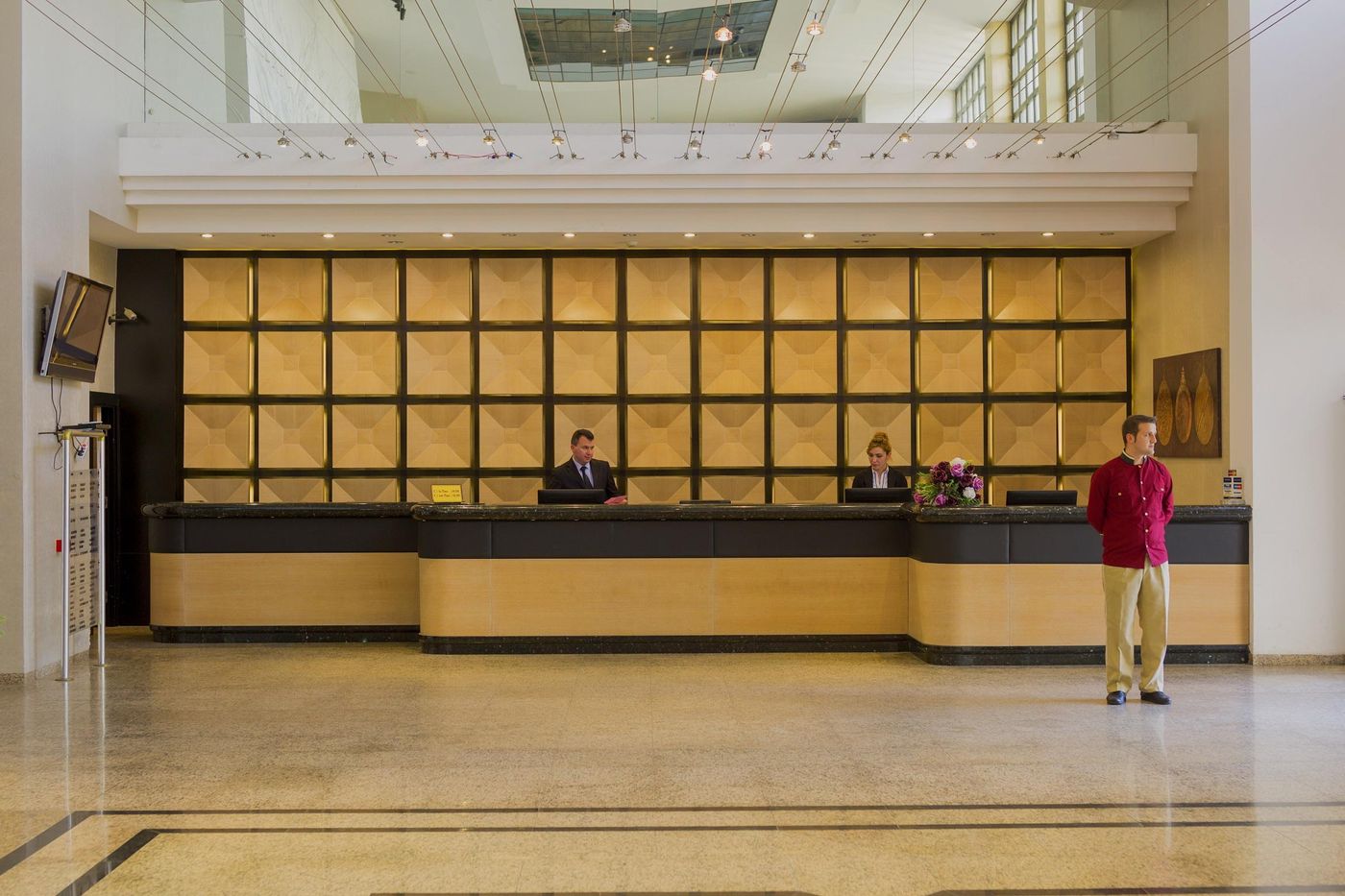 Ozkaymak-Falez-Lobby-43