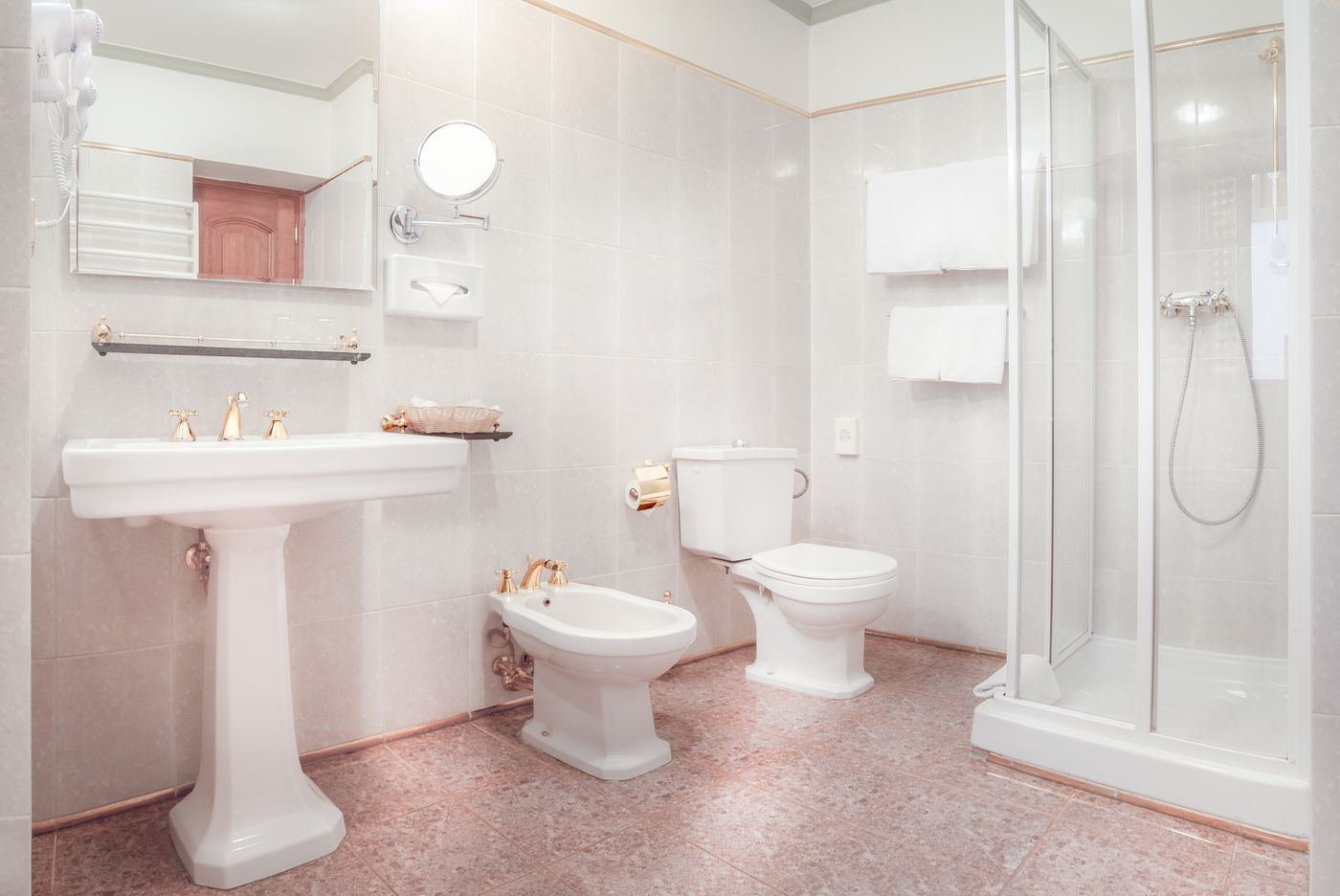 The-King-Charles-Room-19