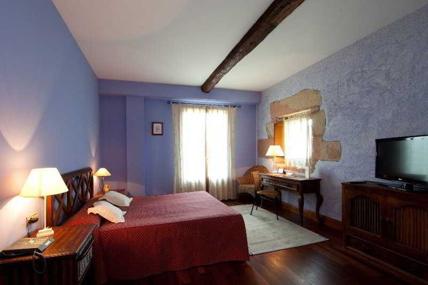 Usategieta-Spain-OIARTZUN-Room-8