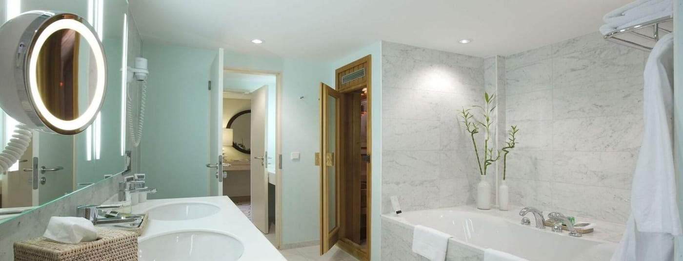 Sheraton-Berlin-Grand-Hotel-Esplanade-Room-50