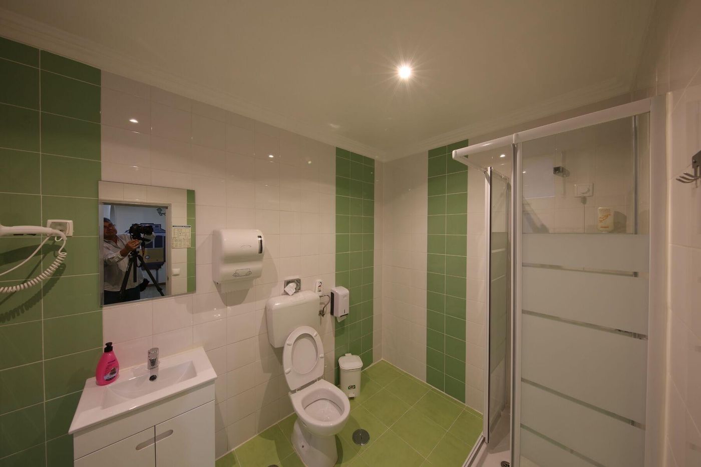 O-El-trico-Guesthouse-Room-43