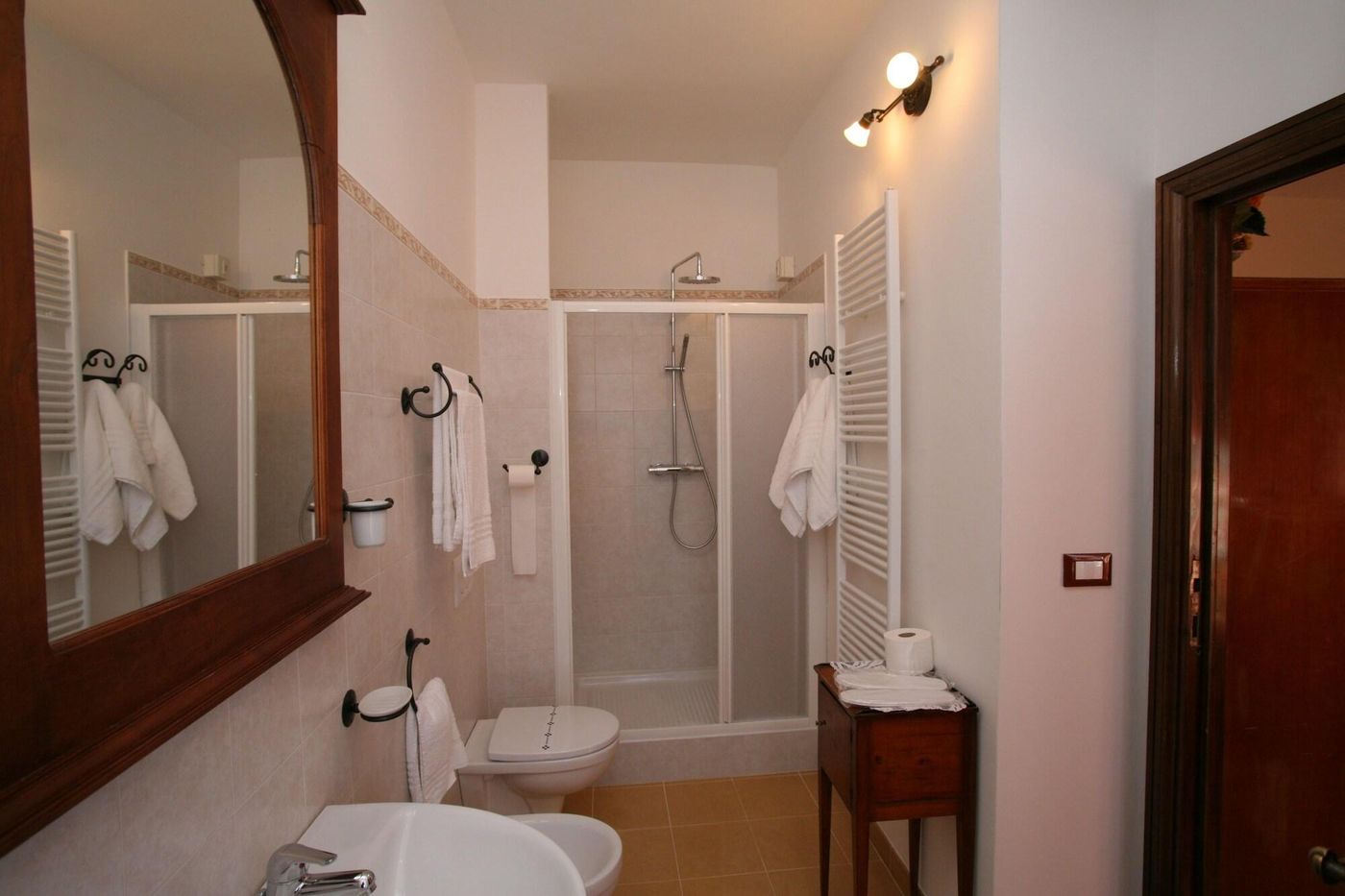 Hotel-Roma---Scanno-Room-35
