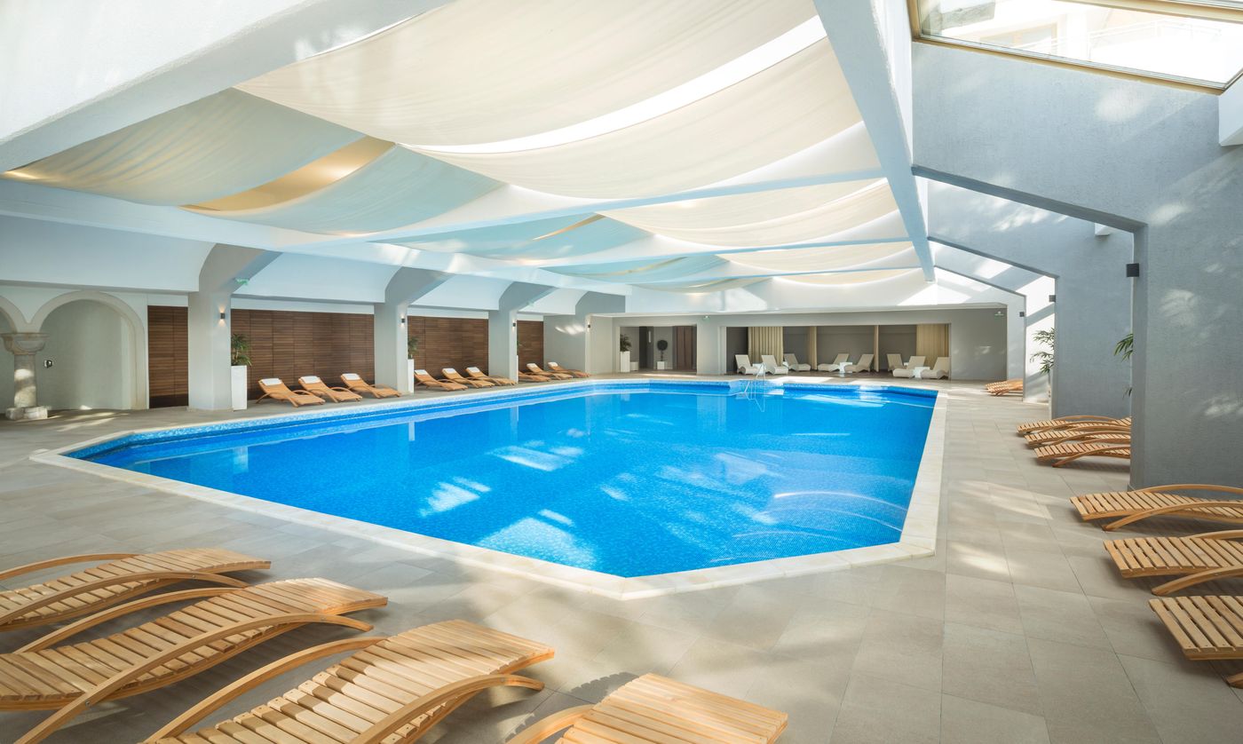 Remisens-Hotel-Excelsior-Pool-36