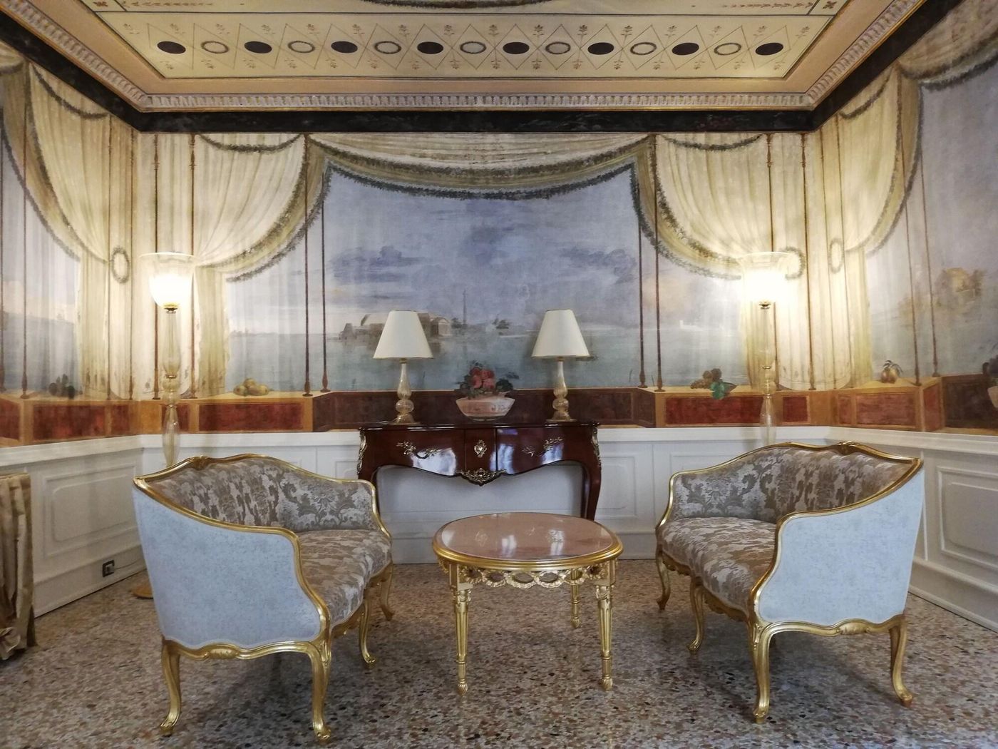 Ca-Bonfadini-Historic-Experience-Room-59