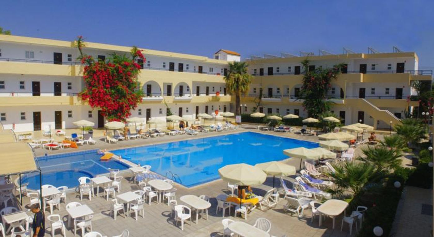 Euroxenia Marathon Hotel