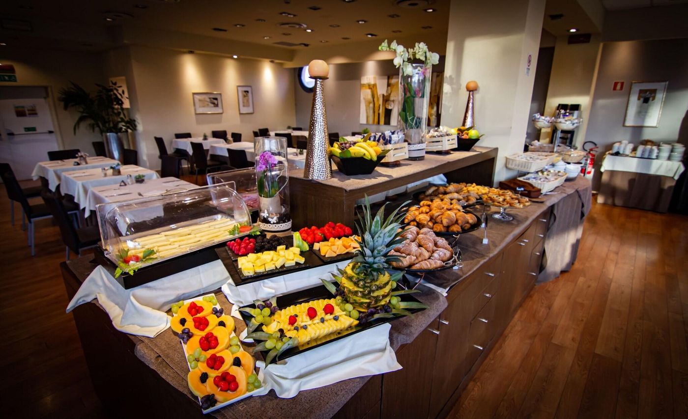 Hotel-Tuscany-Inn-Restaurant-29