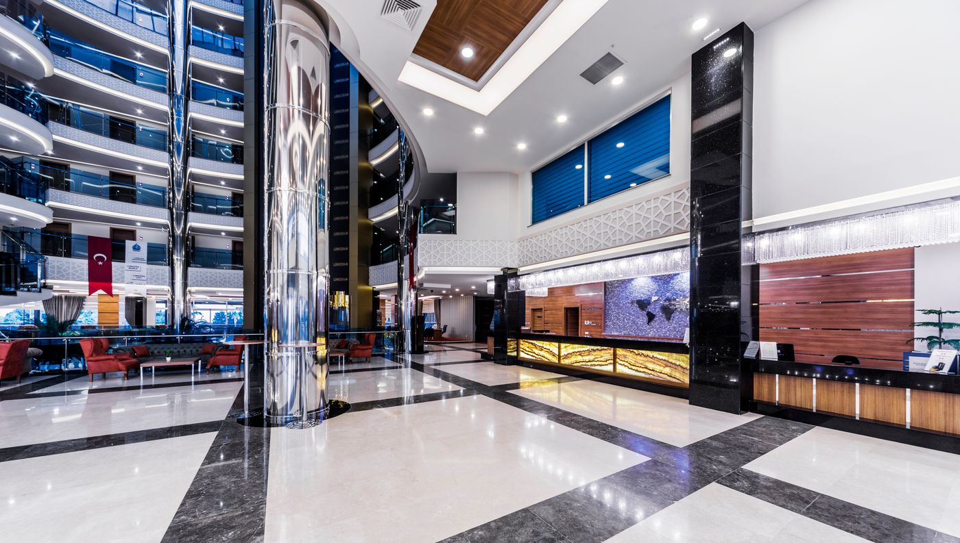 Lonicera-Resort-Lobby-40
