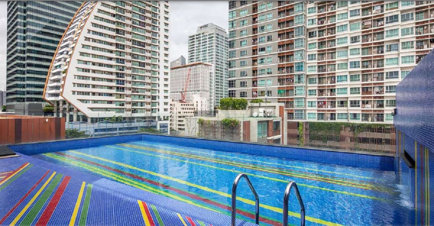 Best-Western-Click-Sathorn-11-Bangkok-Pool-33