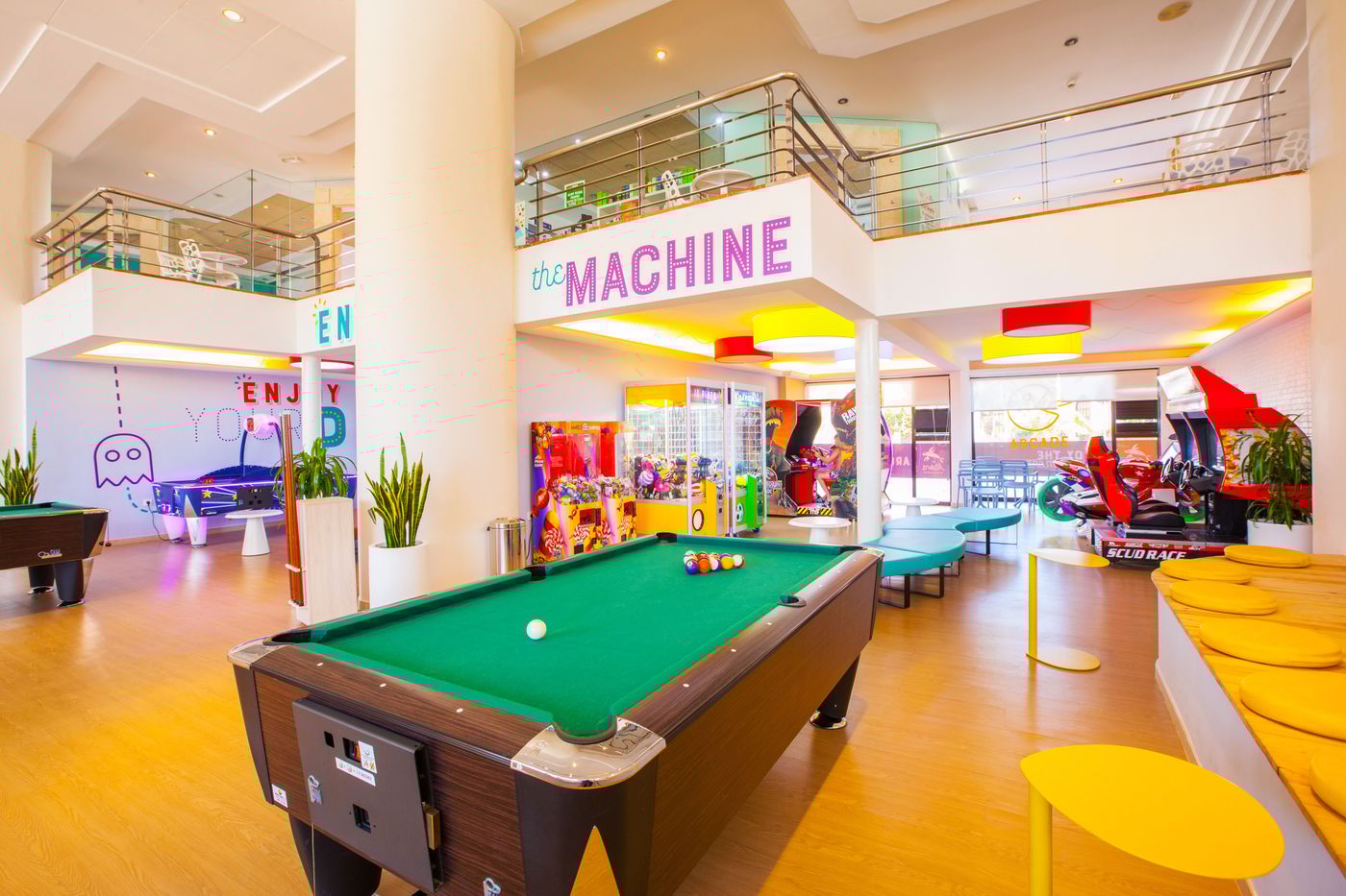 Abora-Continental-by-Lopesan-Hotels-Sports-and-Entertainment-45