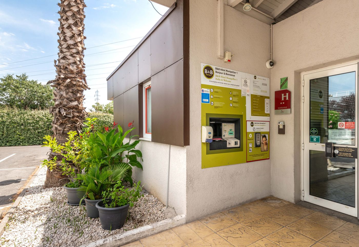 B&B HOTEL MONTPELLIER 1 - France - ST-JEAN -DE-VÉDAS			 - General view - 4