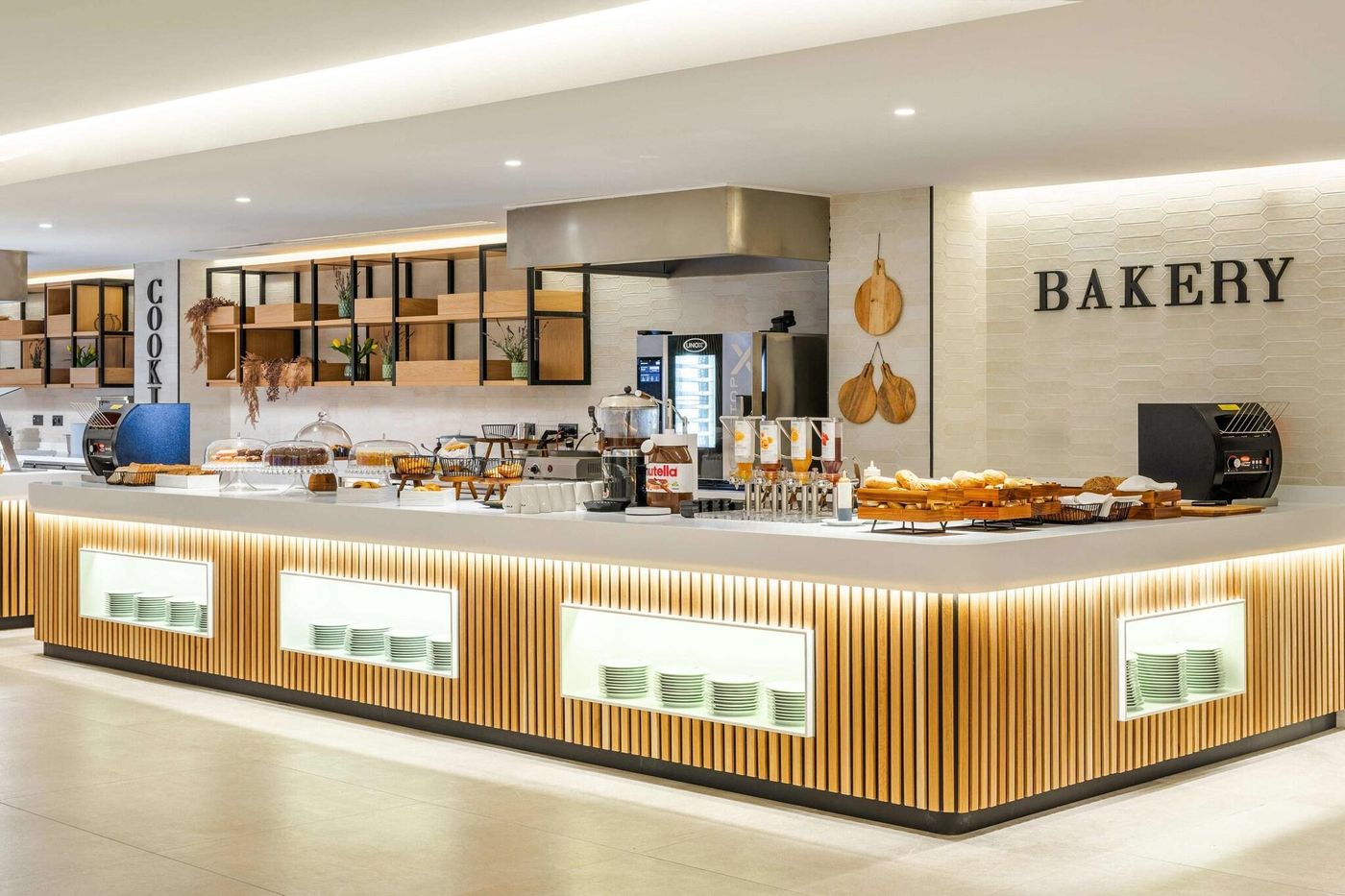 THB-Los-Molinos-Class-Restaurant-47