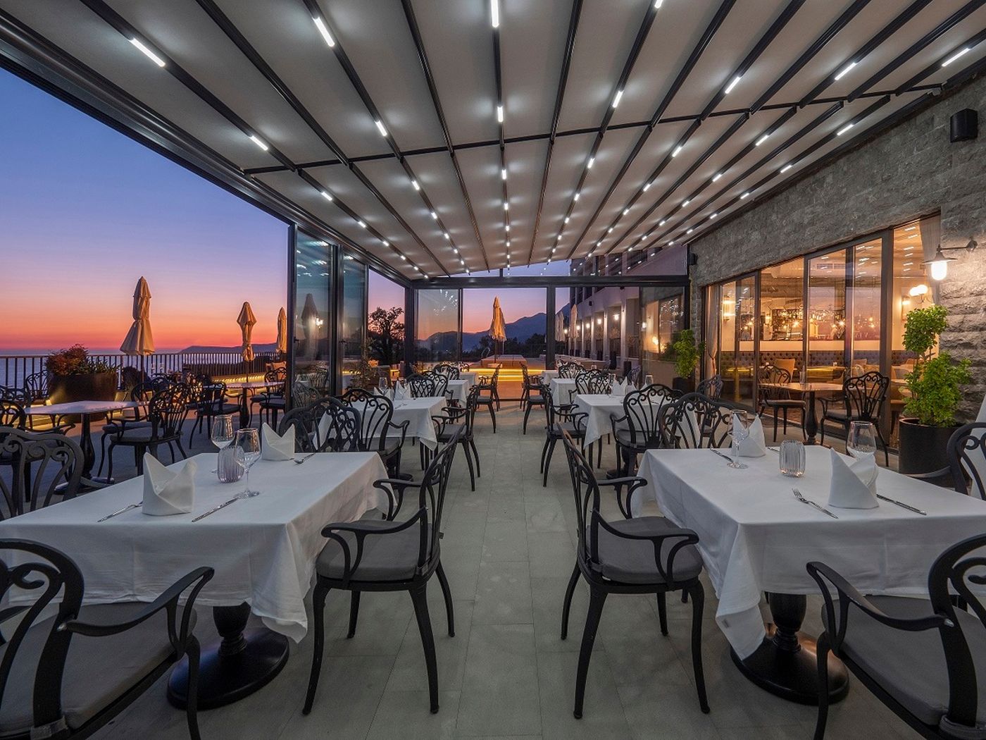 Vivid Blue Serenity 19.01.26