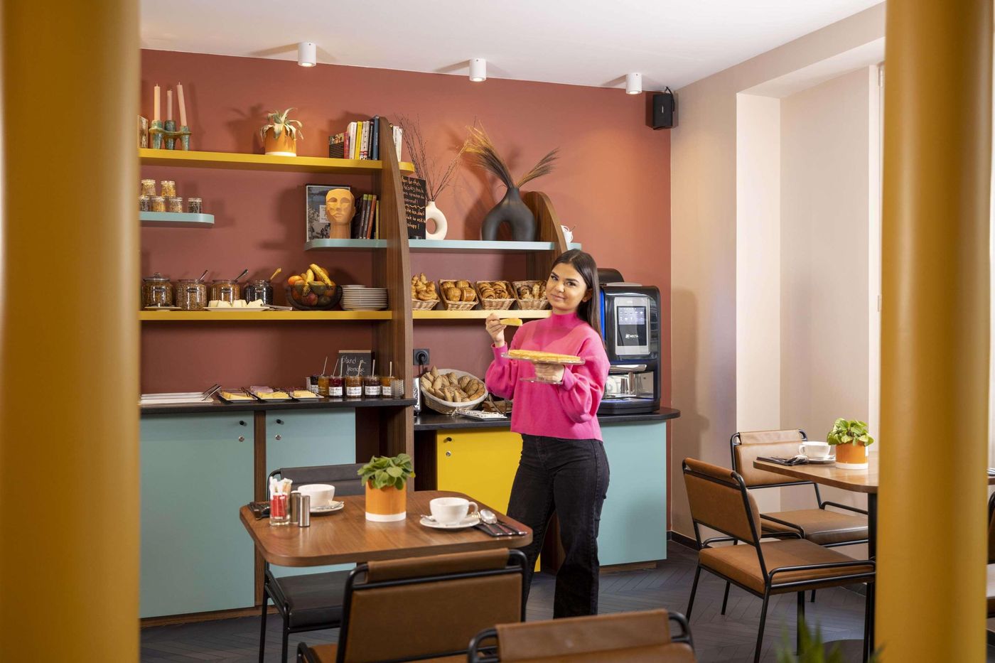 Paris-Art-Hotel-Quartier-Latin-By-Malone-Restaurant-11