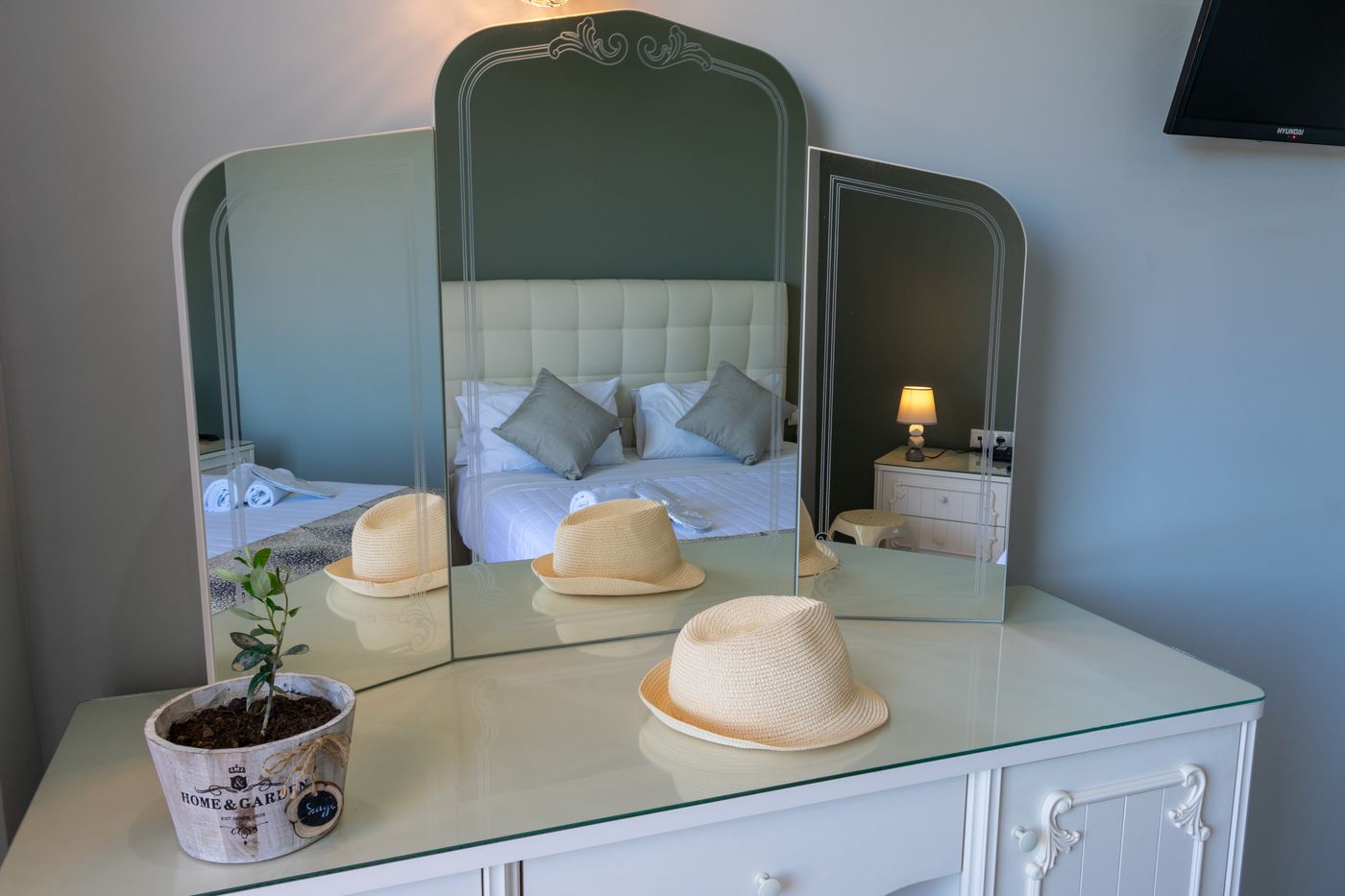 Zante-Pantheon-Hotel-Room-20