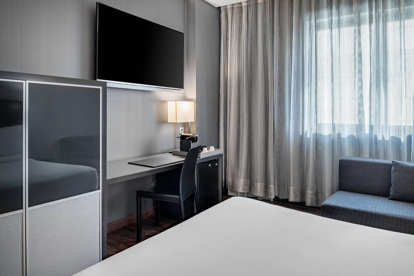 AC-Madrid-Feria-Room-23