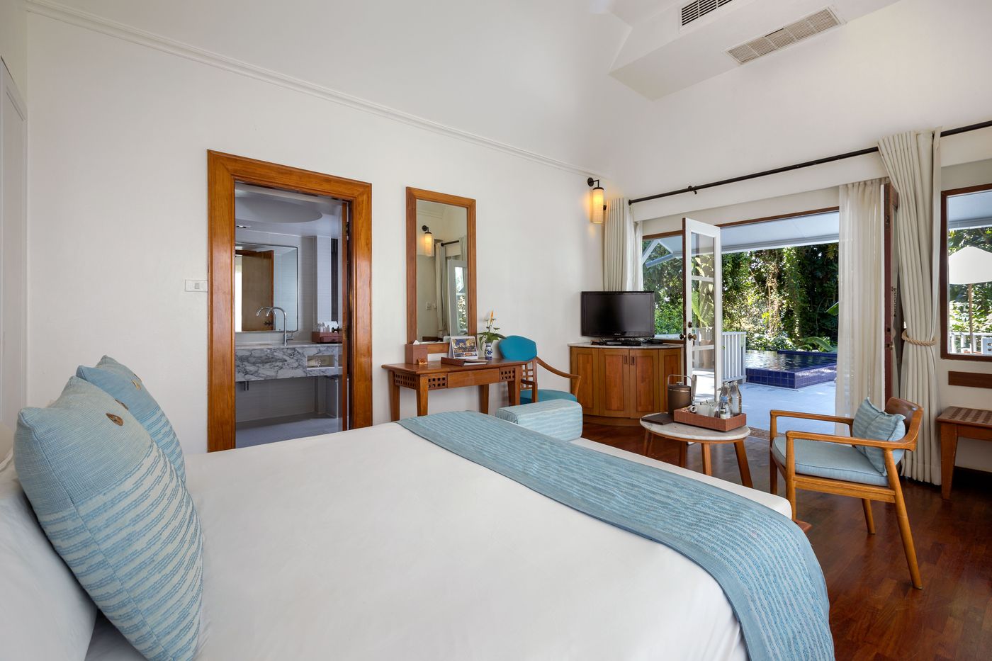Centara-Villas--Phuket-Room-15