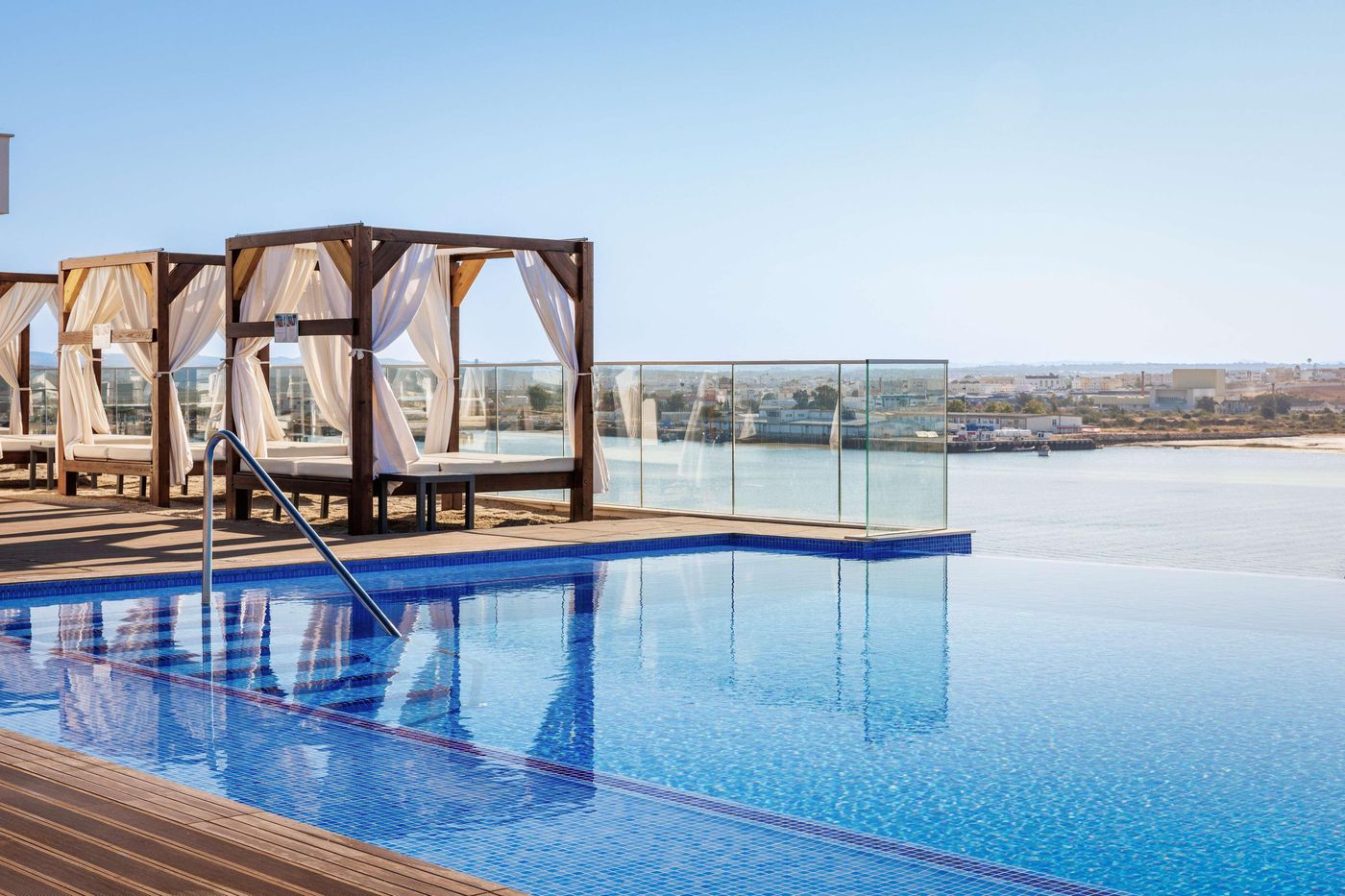 Jupiter-Marina-Hotel---Couples---Spa--Adults-Only--Pool-3