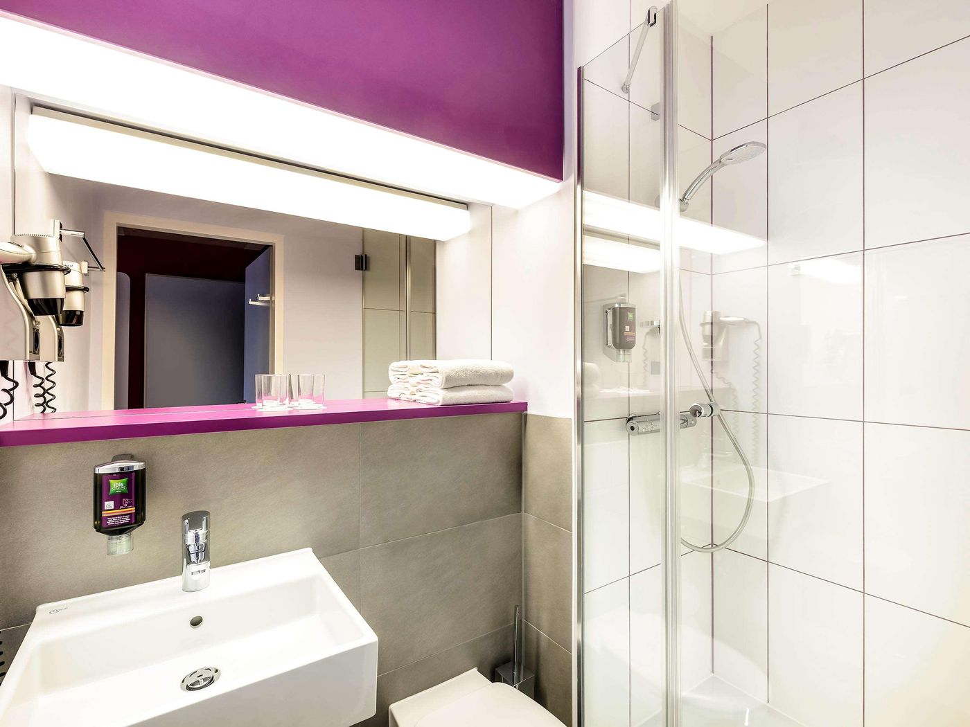 B&B HOTEL Offenbach Kaiserlei - Germany - OFFENBACH AM MAIN - Room - 9