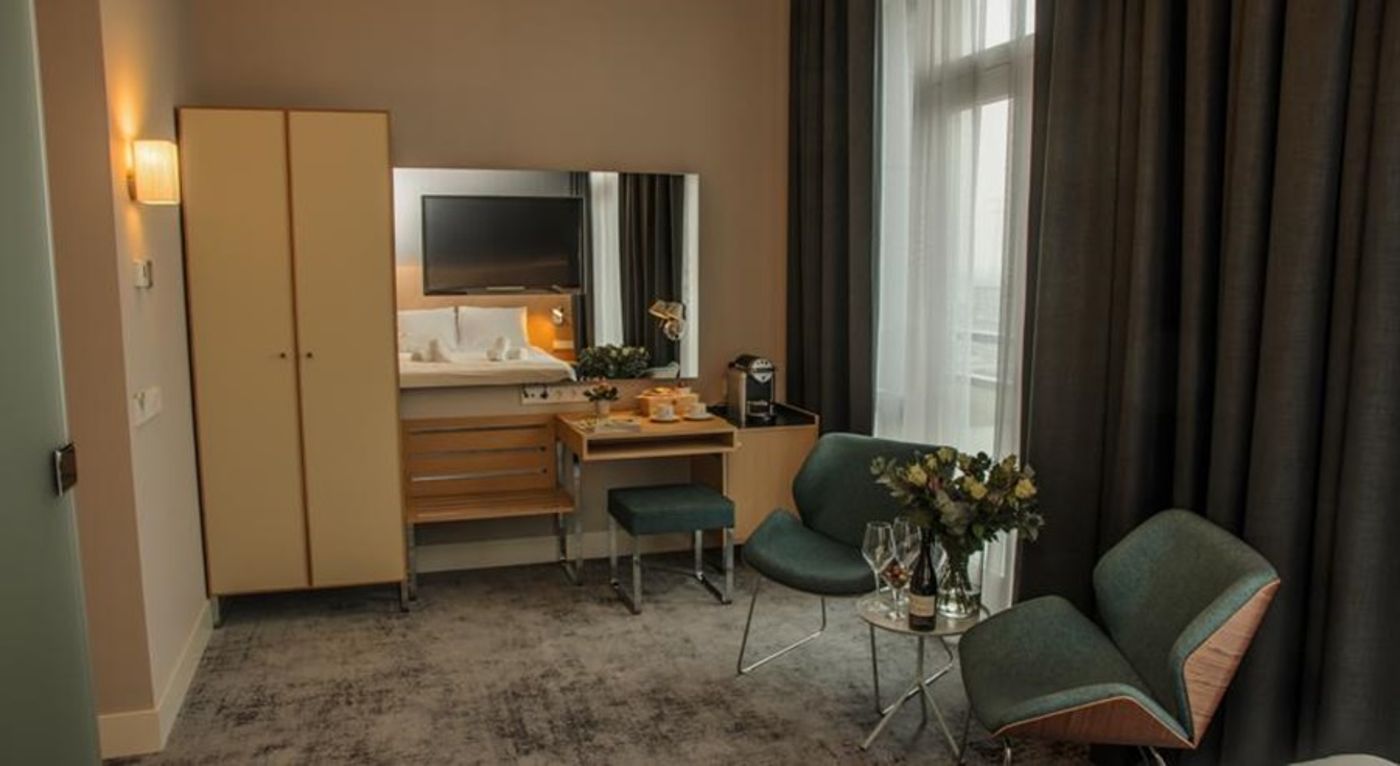 Amadi-Panorama-Hotel-General-view-14