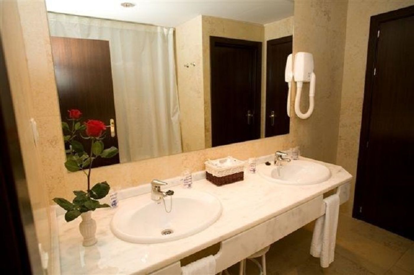 Las-Palmeras-Room-31