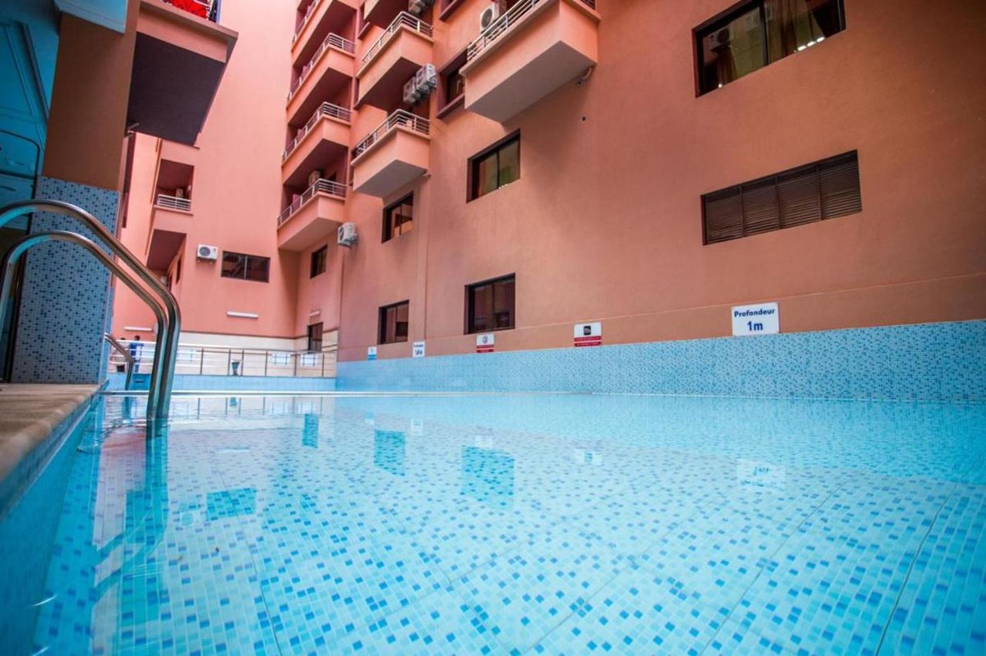 Hotel Les Ambassadeurs 16.10