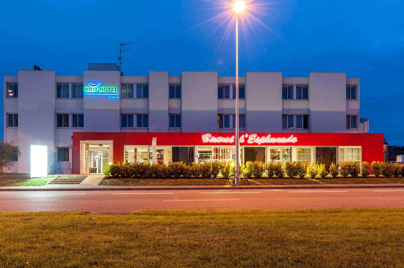 Brit Hotel Toulouse Colomiers - L'Esplanade - France - COLOMIERS - General view - 7