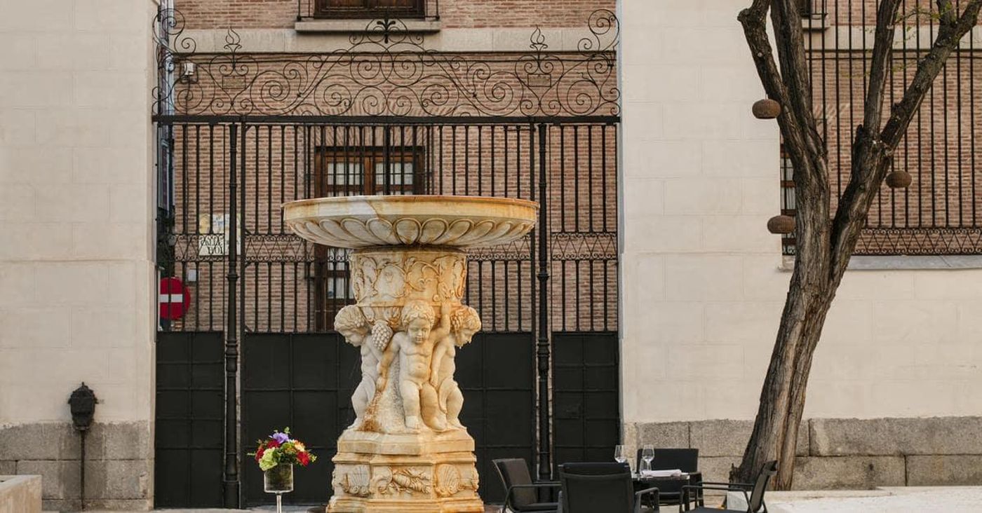 Gran-Melia-Palacio-de-los-Duques-Restaurant-83