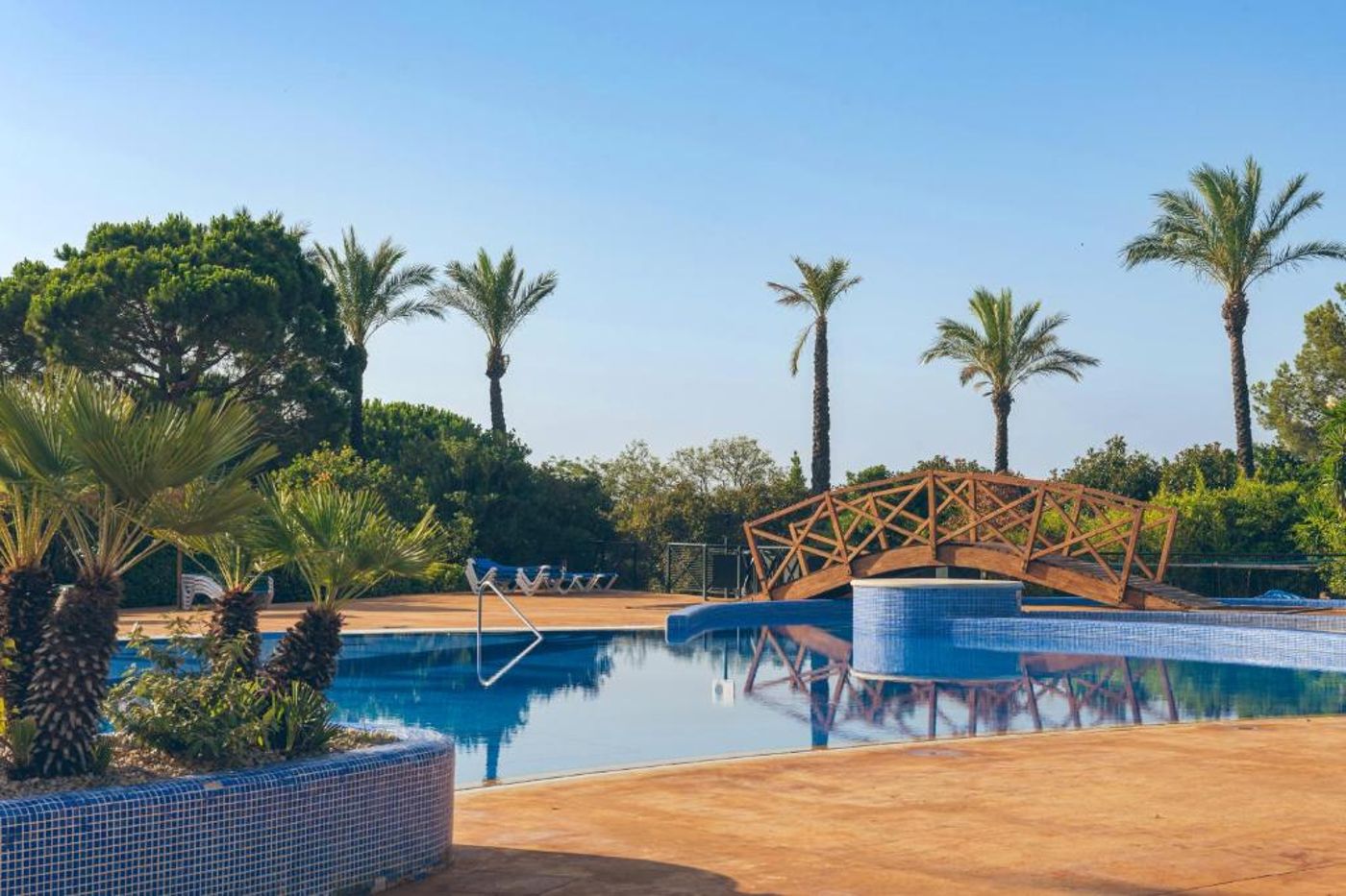 Pierre---Vacances-Bonavista-de-Bonmont-Pool-6