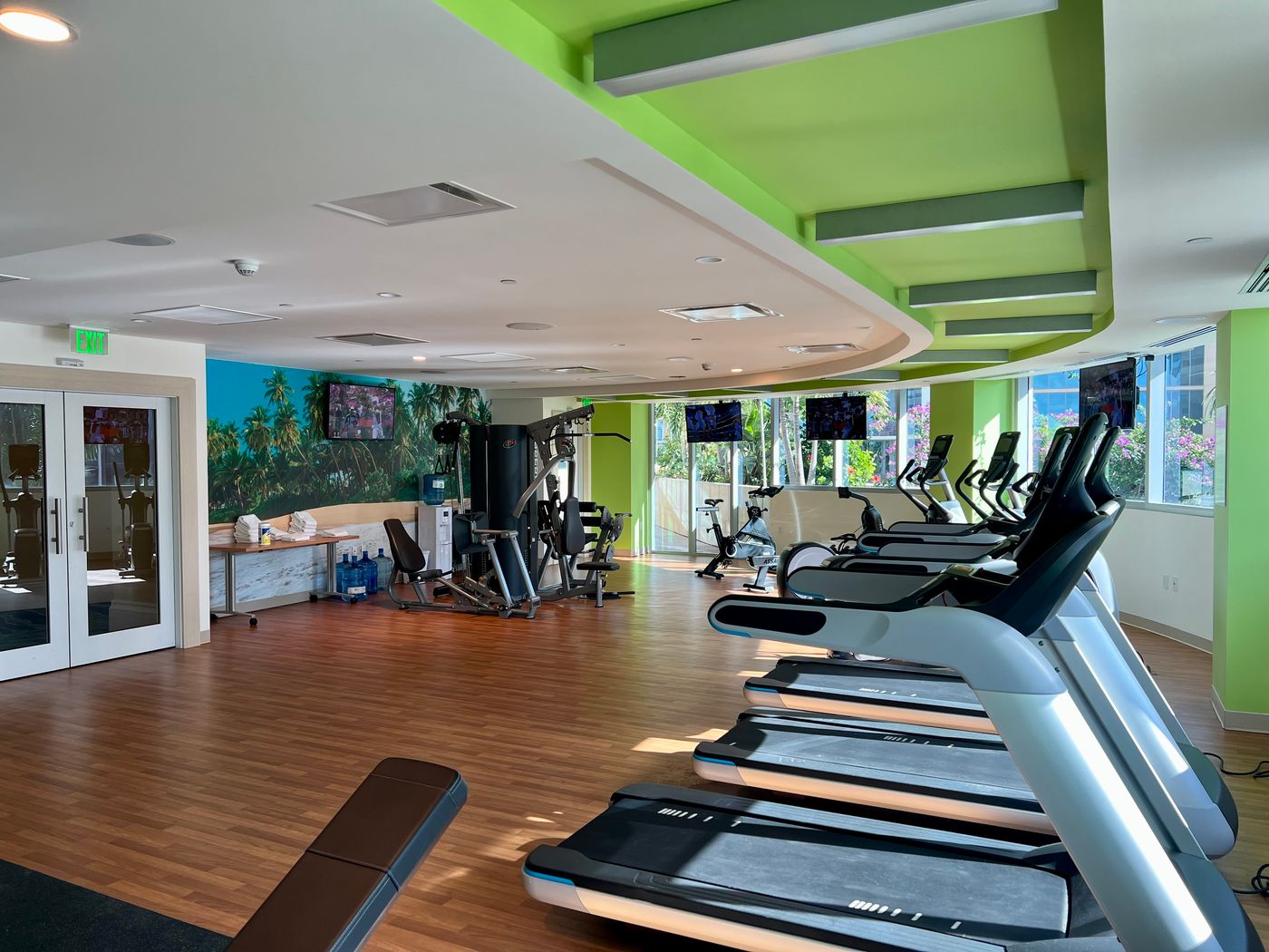 Margaritaville-Resort-Nassau-Sports-and-Entertainment-60