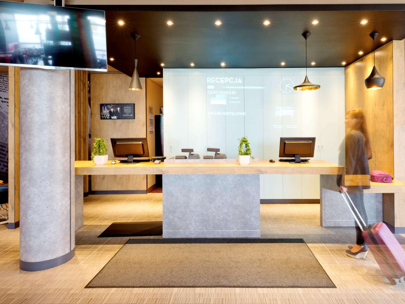 ibis-Warszawa-Ostrobramska-General-view-12