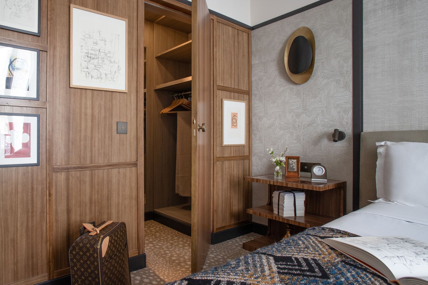 Esprit-Saint-Germain-Room-38