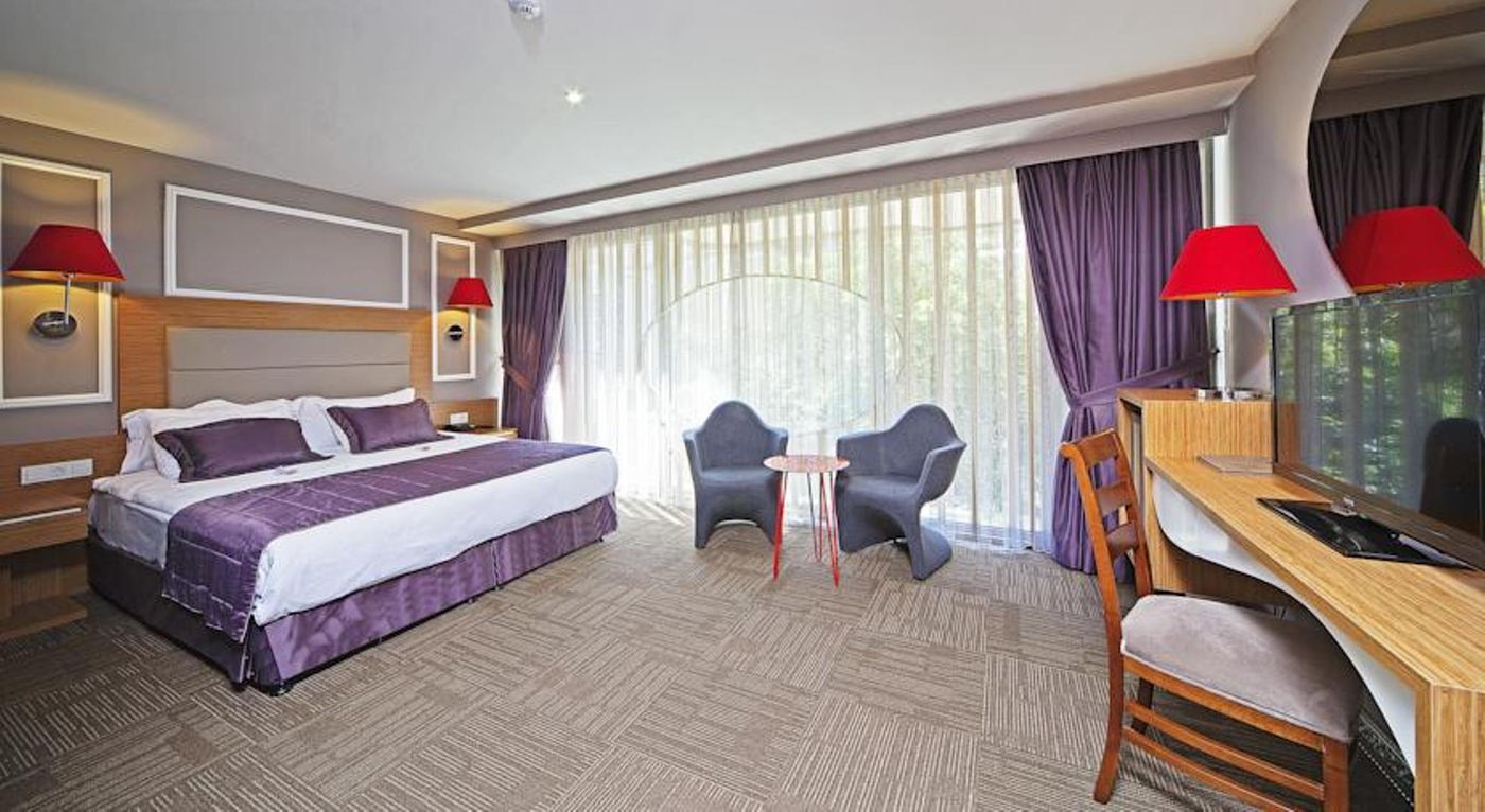 All-Seasons-Hotel-Room-15