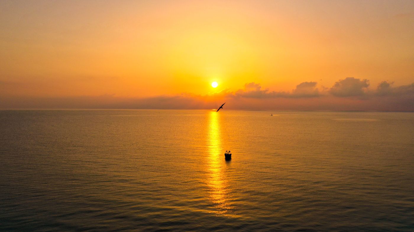 Crystal-Aura-Beach-Resort---Spa-Beach-58