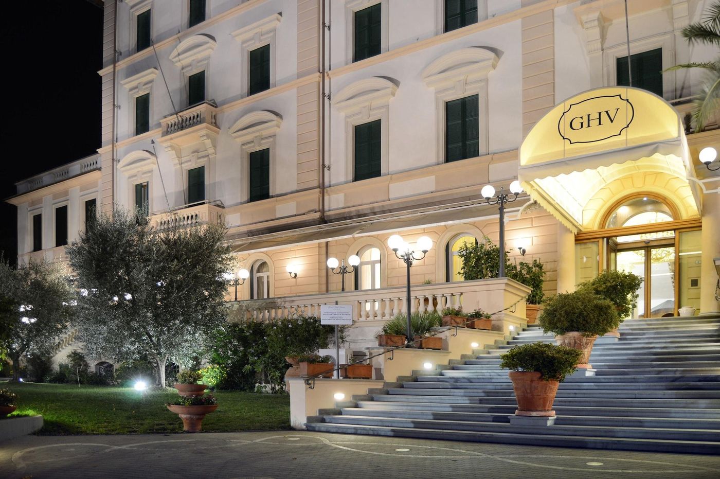 Grand-Hotel-Vittoria-General-view-11