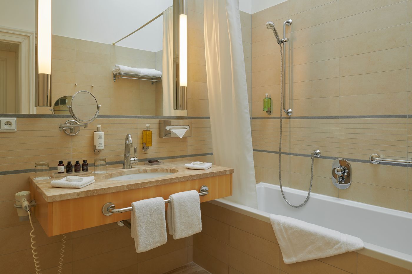 Ventana-Hotel-Prague-Room-23