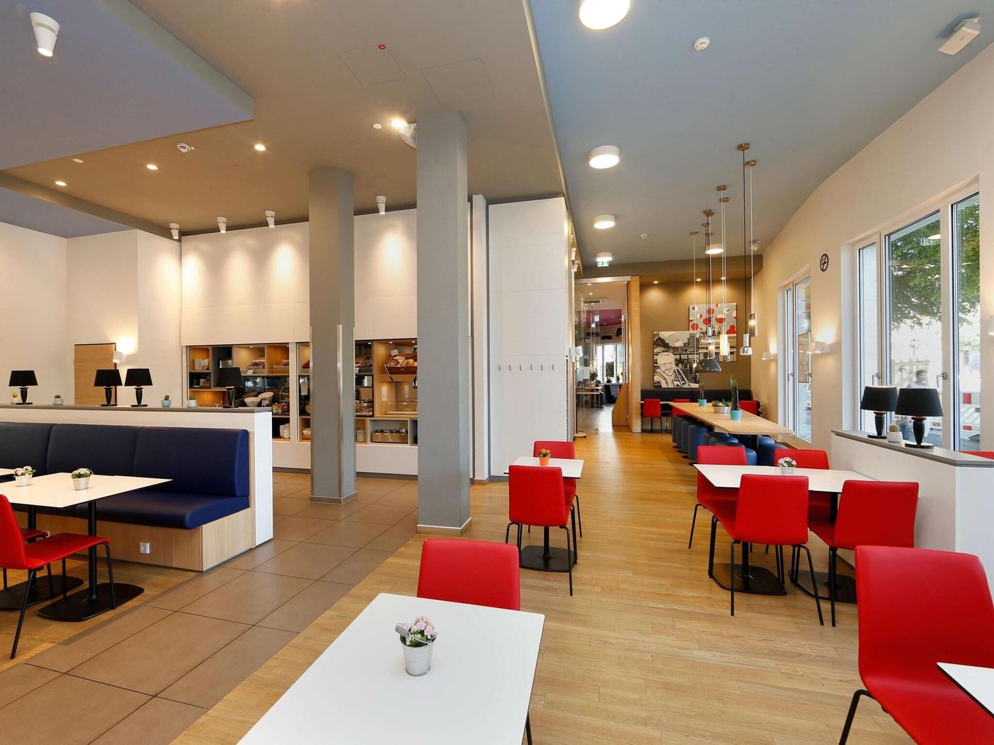 B-B-Hotel-Berlin-Charlottenburg-Restaurant-12