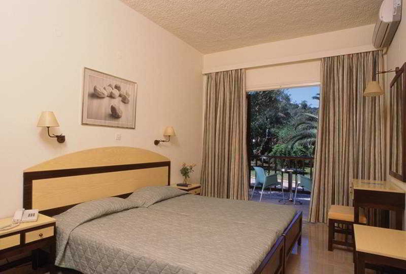 Delfinia-Room-21