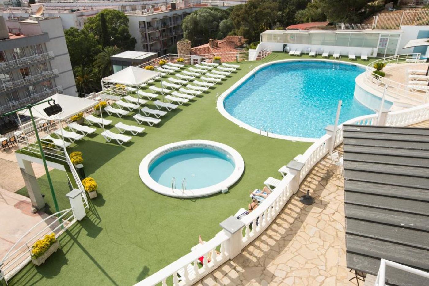 Don-Juan-Tossa-Pool-6